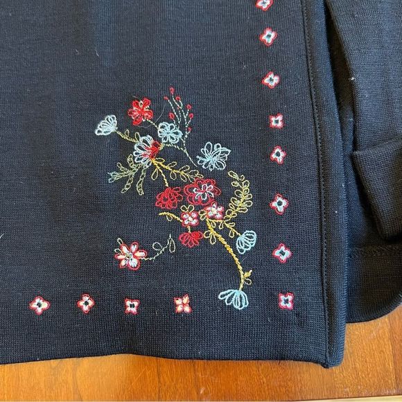 Vintage Garnet Hill Black Floral Embroidered Wool Dress, Size 14 Petite - Picture 4 of 16